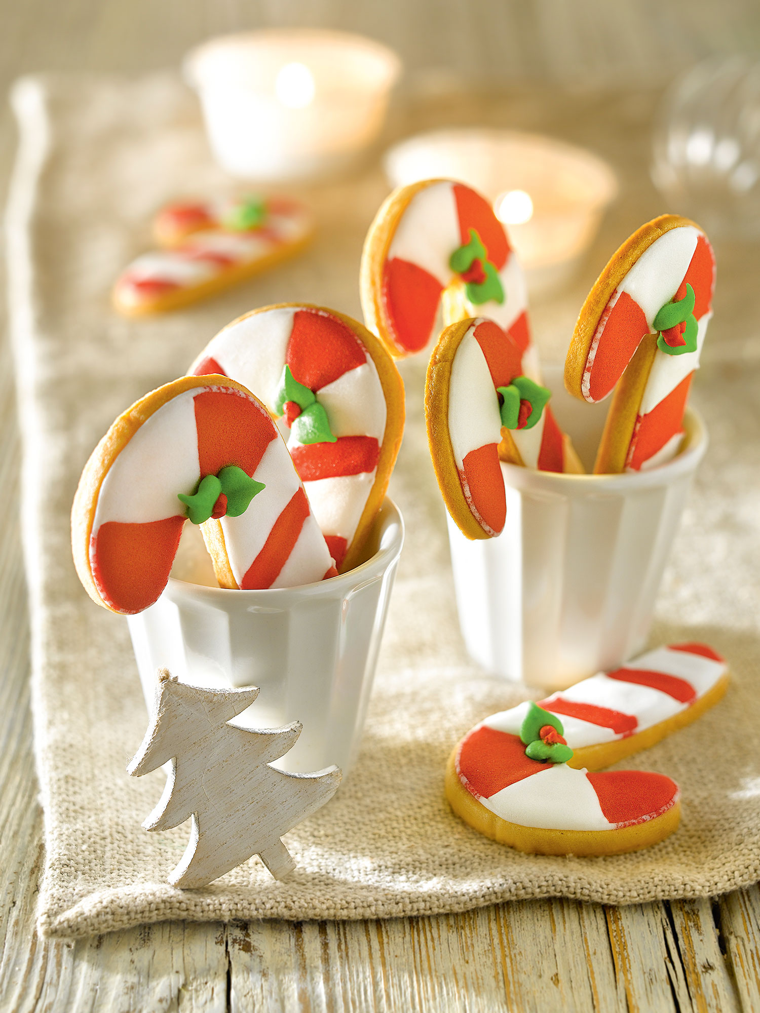 Galletas de Navidad: bastoncitos de caramelo glaseados.