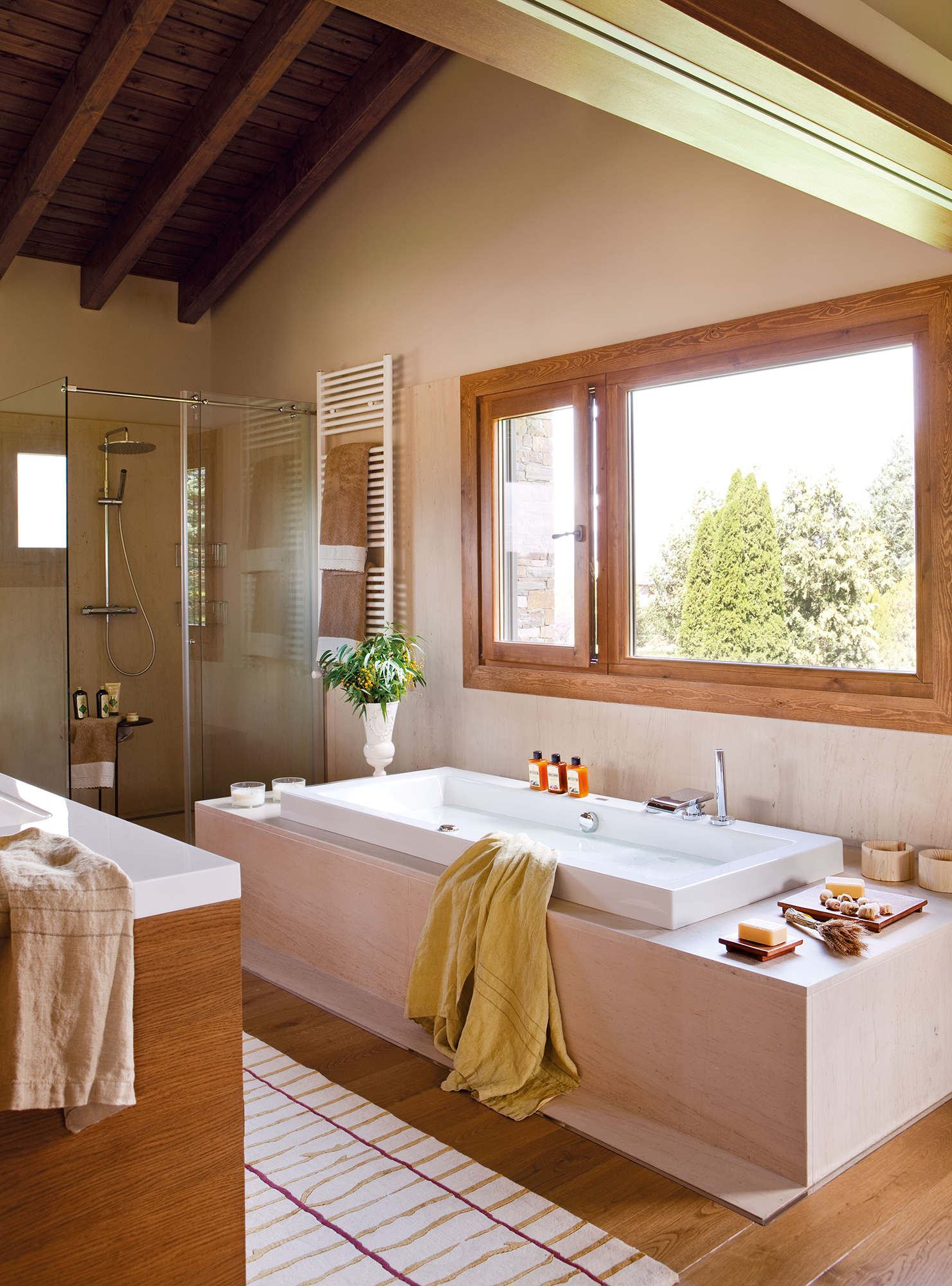 Radiador toallero: calienta tu baño y tus toallas - Guiaarquitectura