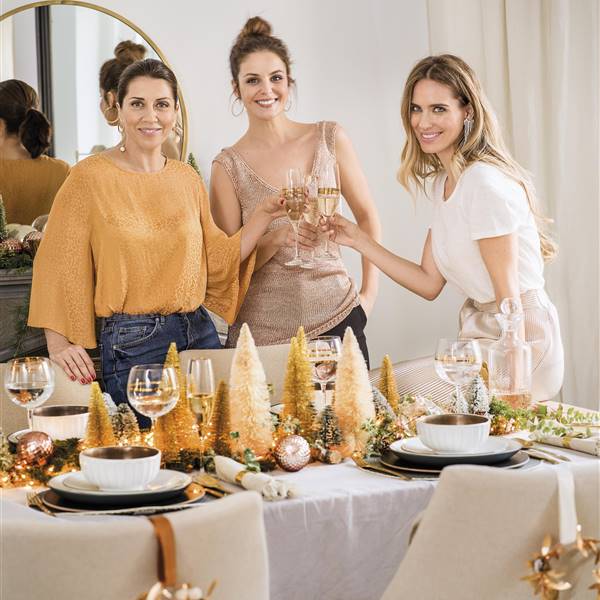 Alicia Borrachero, Marta Torné y Vanesa Romero brindan la Navidad