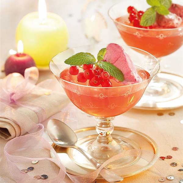 Cava rosado con helado de frutos rojos