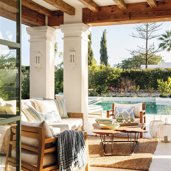 Una casa de verano en Marbella con un estilo fresco y natural para disfrutar todo el año
