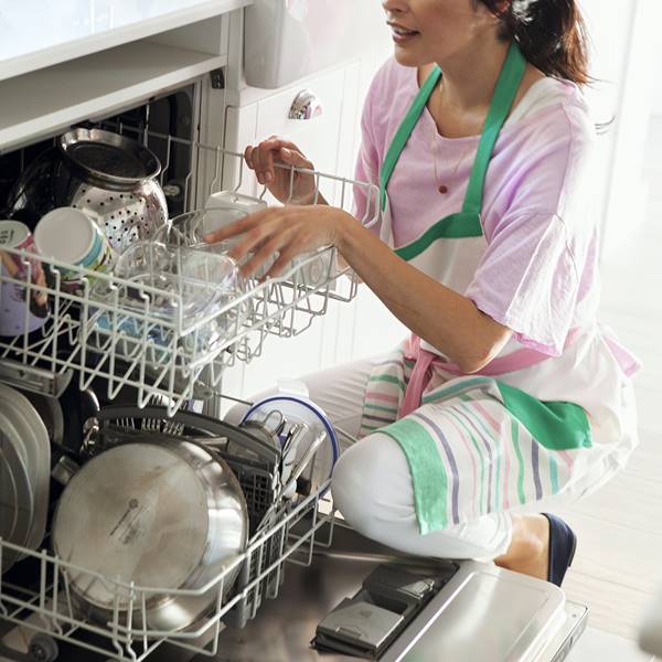 10 errores que cometes al poner el lavavajillas