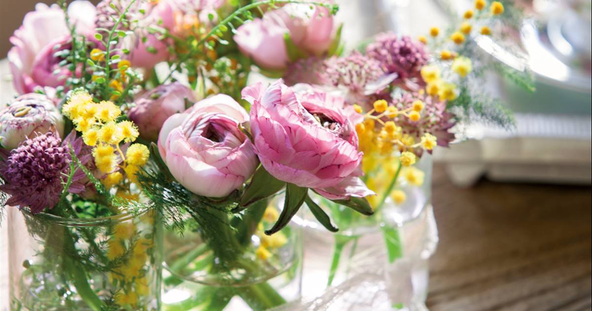 ideal para casa o boda para decorar 8 rosas artificiales de Lumanuby de seda y con hojas látex con tacto real