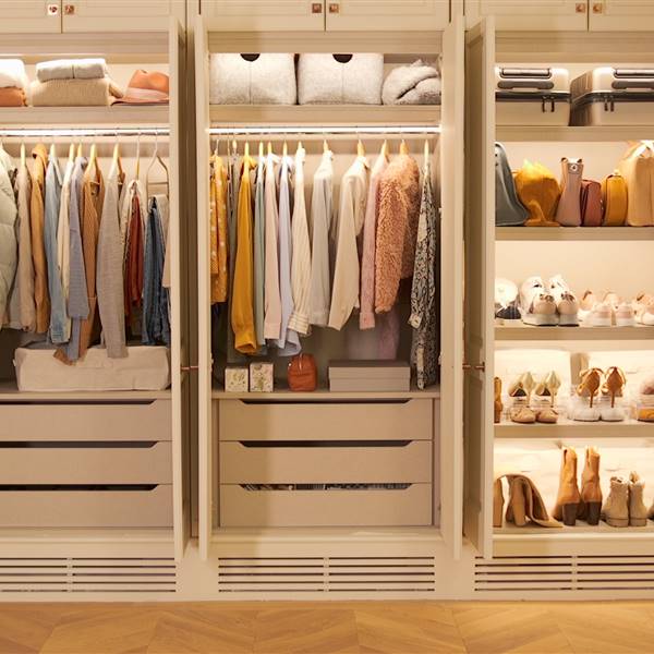 Cómo organizar el armario perfecto según la ropa y su uso