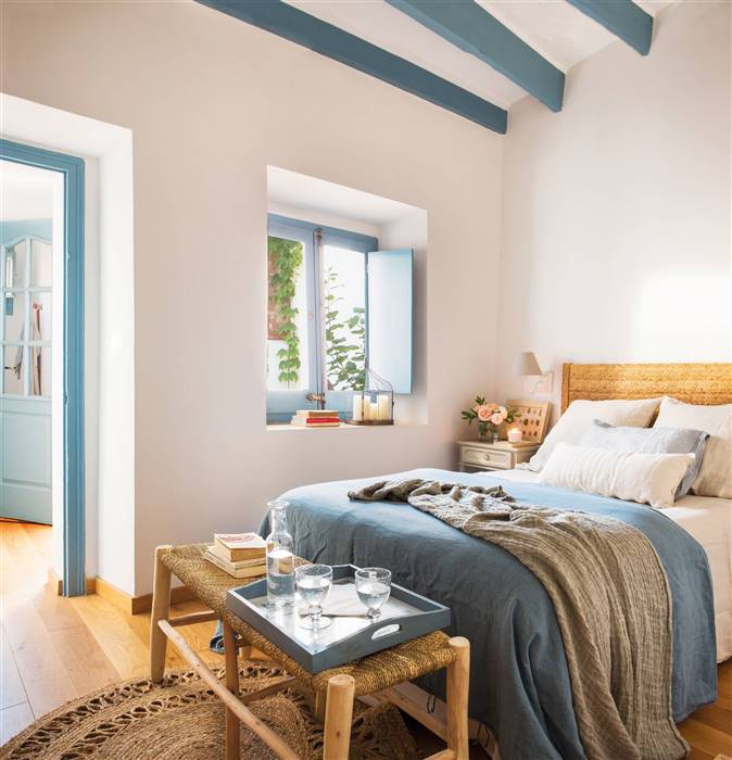 dormitorio con tonos azules