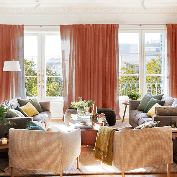 Transforma tu salón cambiando el color de las cortinas 
