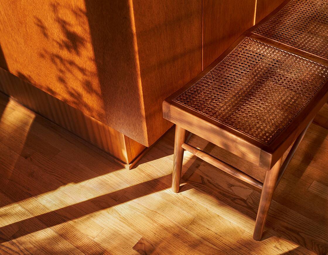 Banco de madera de la colección primavera 2020 de Zara Home