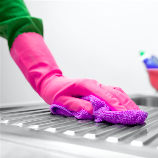limpiar con guantes