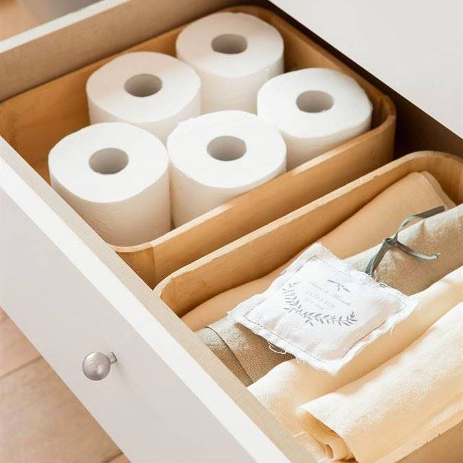 detalle-de-cajon-de-mueble-bajolavabo-con-papel-higienico-y-toallas-dobladas-y-guardadas-en-vertical-674x674-8ca27a08 629b1011 674x674