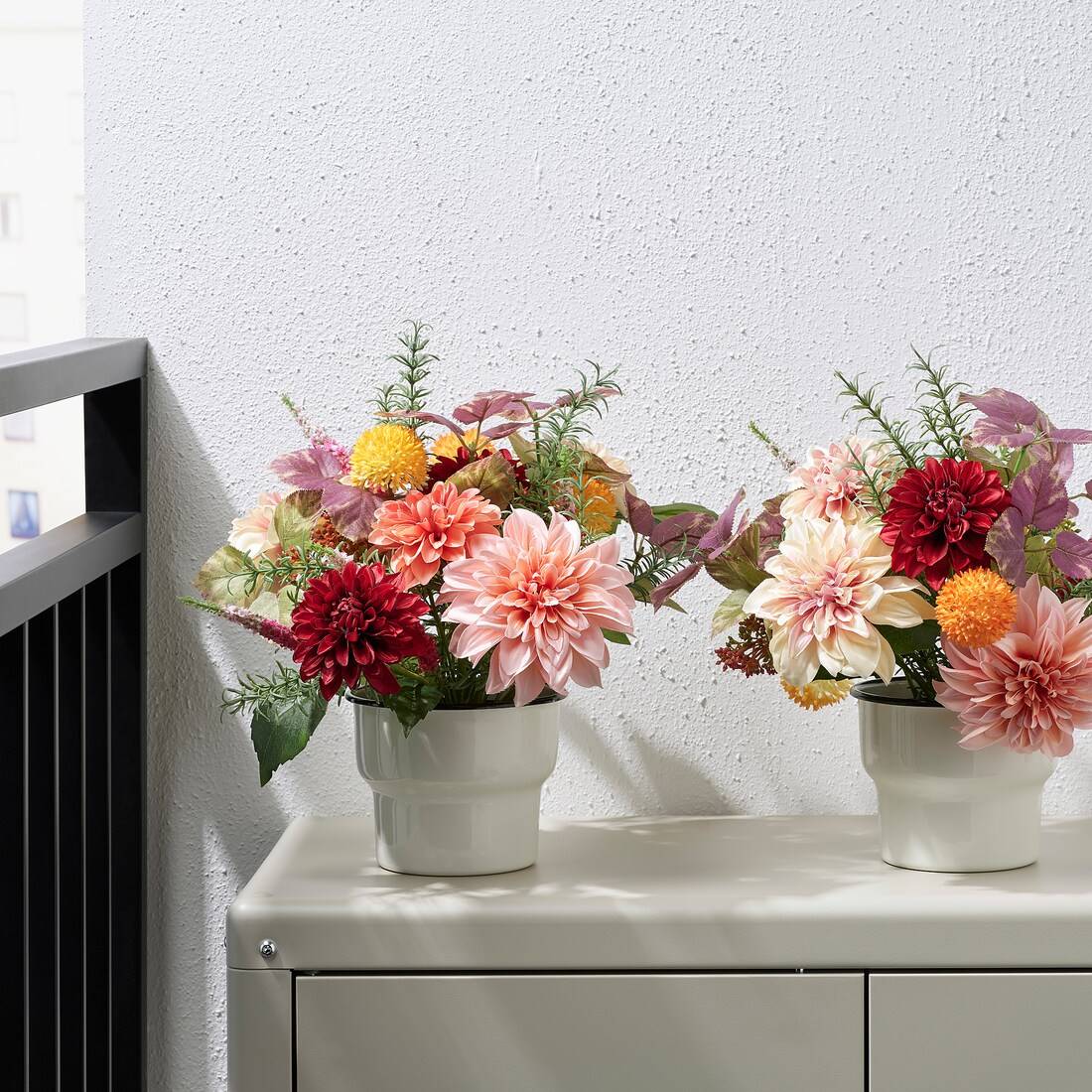 Plantas y flores artificiales muy decorativas para añadir en casa
