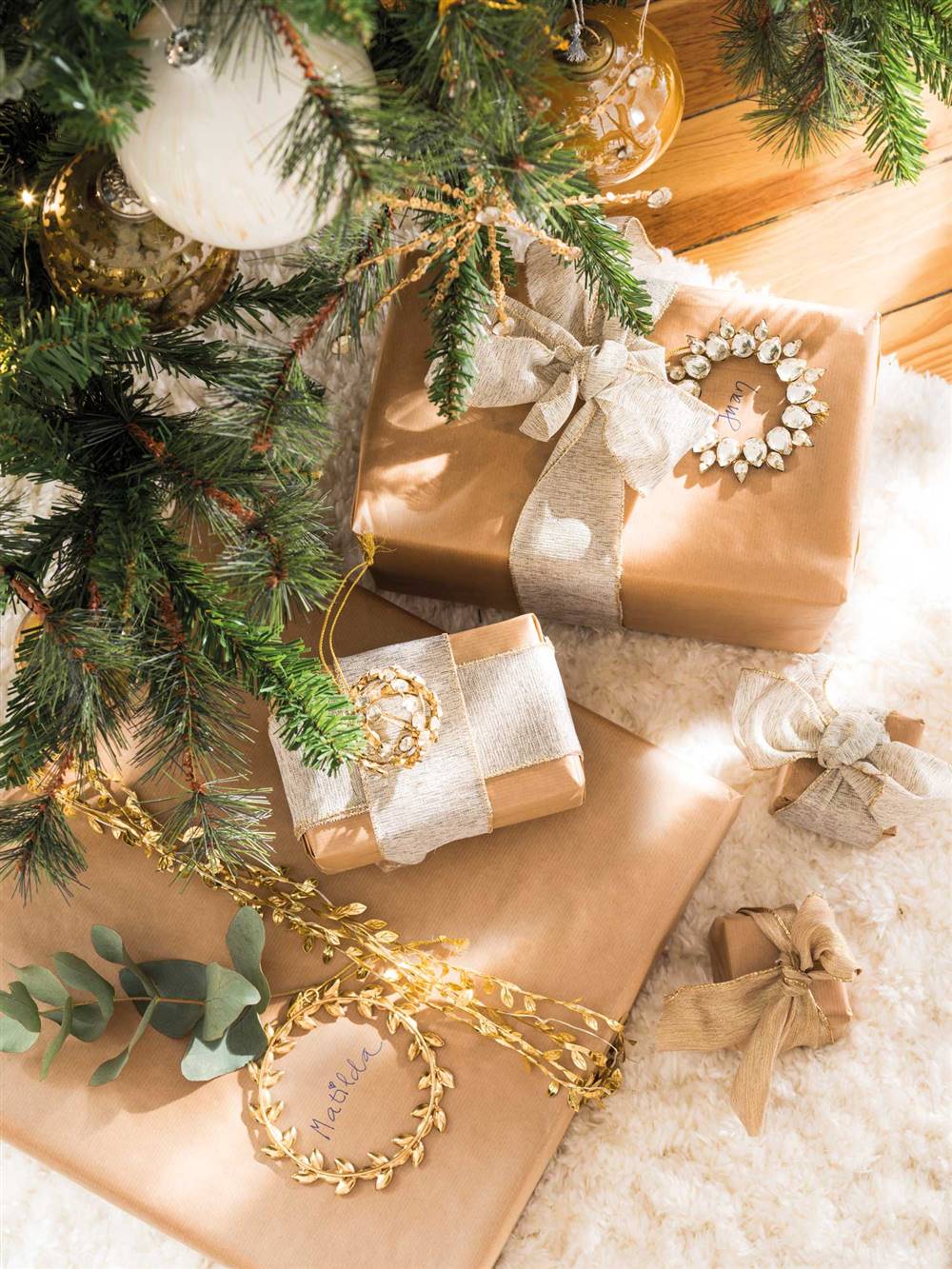 regalos-Navidad-envolver-arbol 00515377