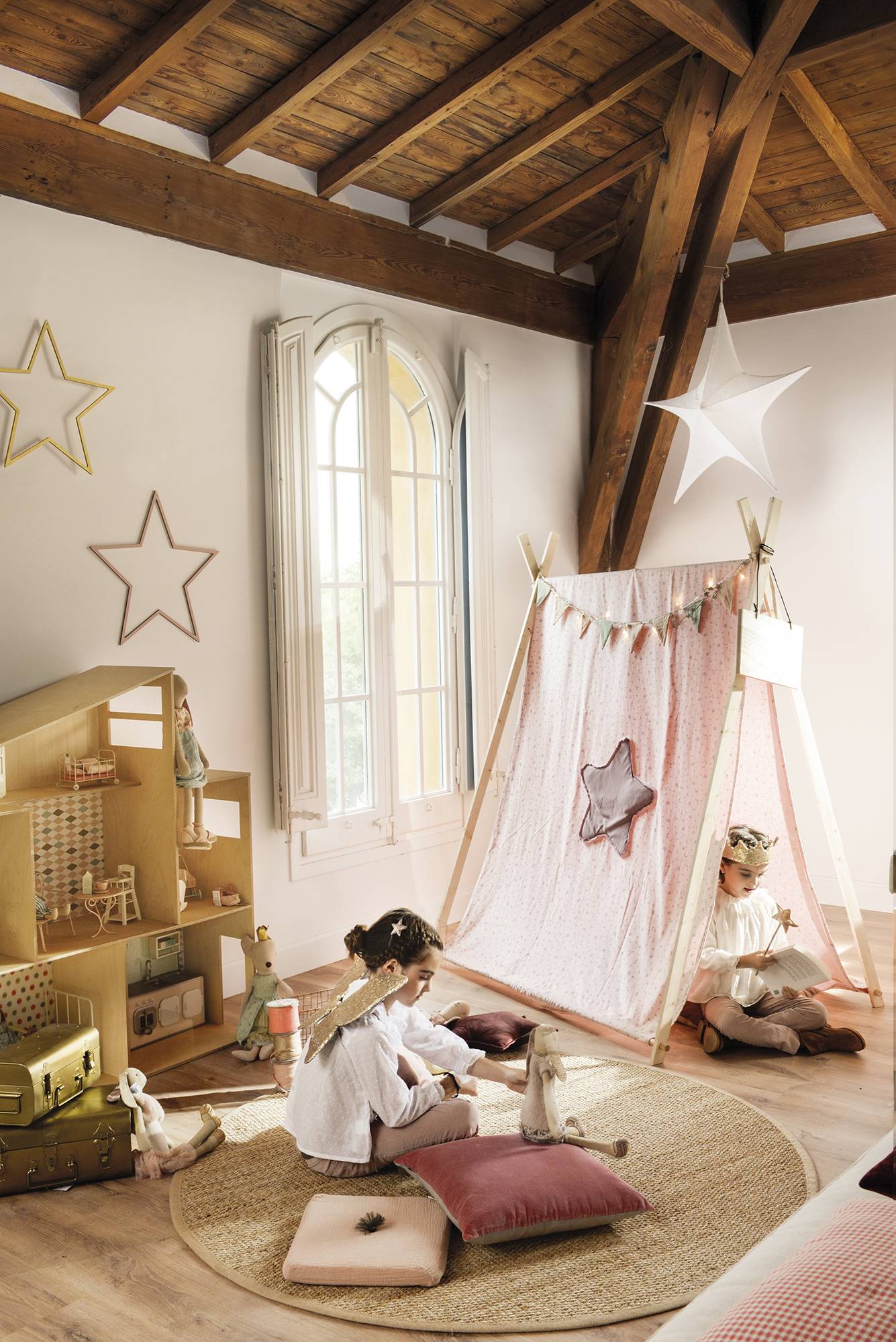 Dormitorio infantil decorado por Navidad. 