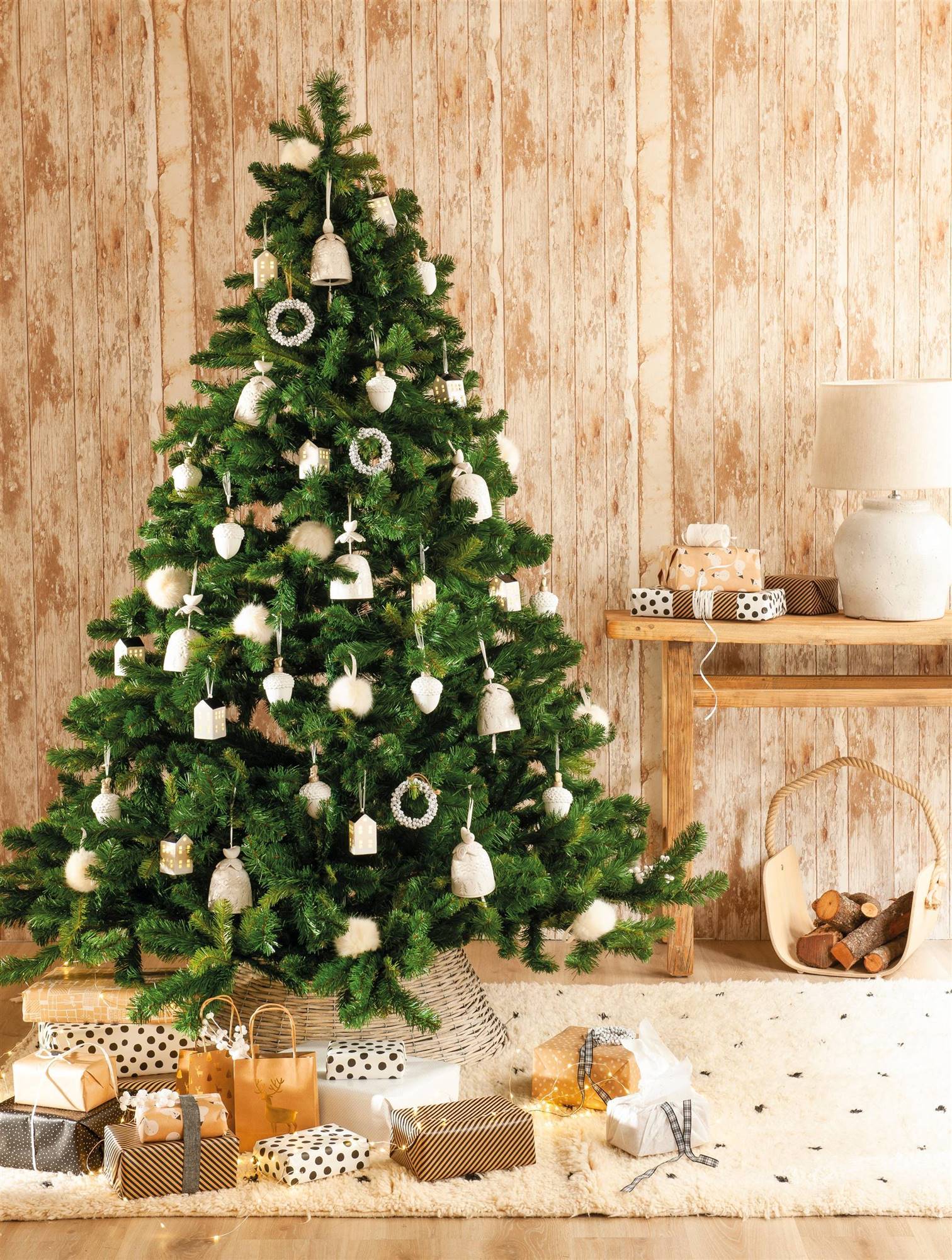 Árbol navidad con adornos rústicos 00515570
