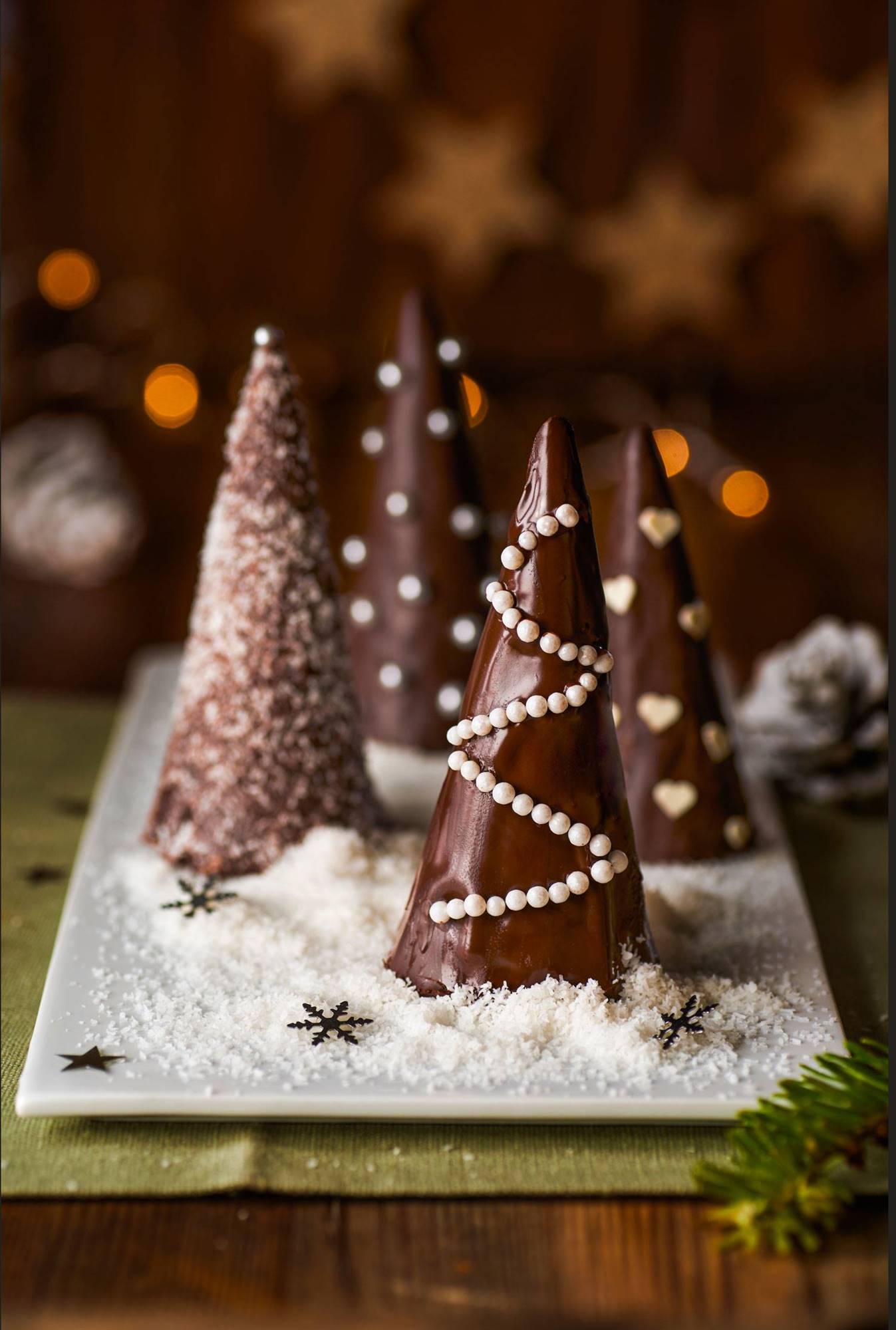 Menú de Navidad, postre: arbolitos de chocolate.
