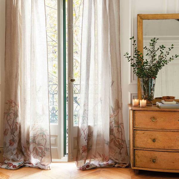 Consejos y trucos para elegir las cortinas que mejor le van a tu salón