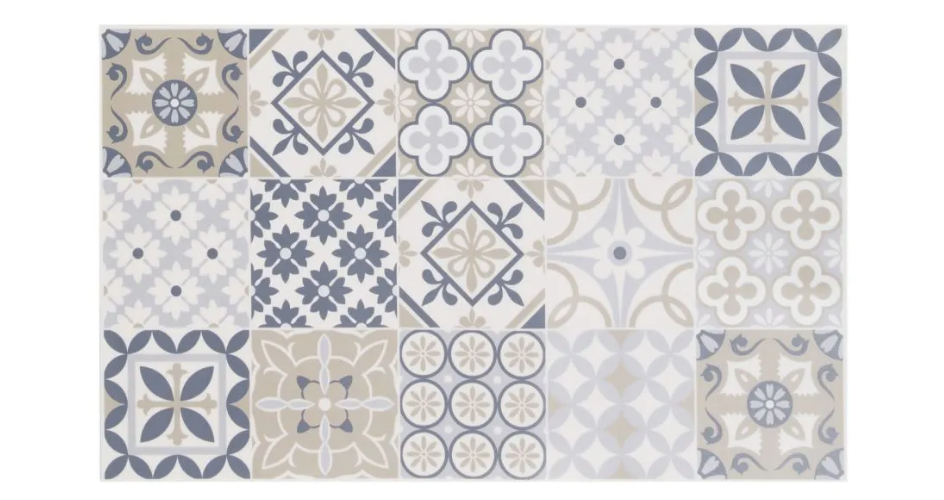 alfombra-vinilica-con-diseno-de-azulejos-de-maisons-du-monde 78a95a35 944x500