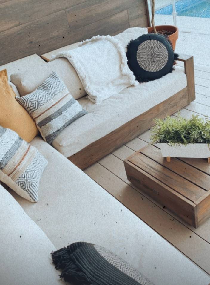Sofá de la terraza de Ingrid Betancor, foto de Instagram
