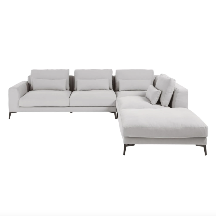 Copia el look: un sofá rinconero con módulo chaiselongue