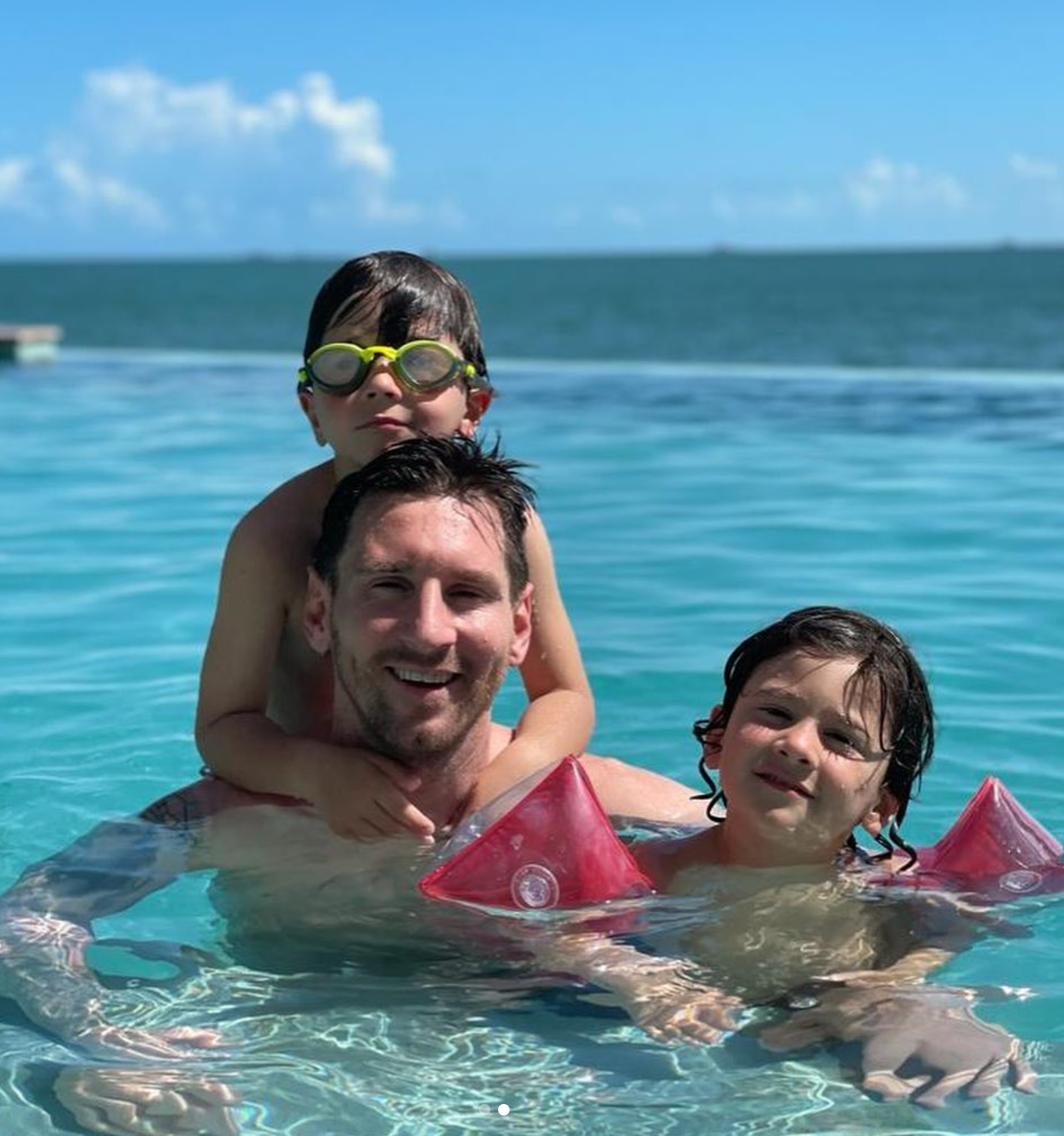 Leo Messi con sus hijos