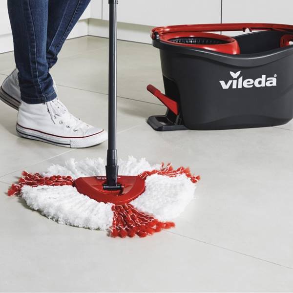Fregonas giratorias: por qué necesitas una para una limpieza del suelo sin esfuerzo y sin bacterias