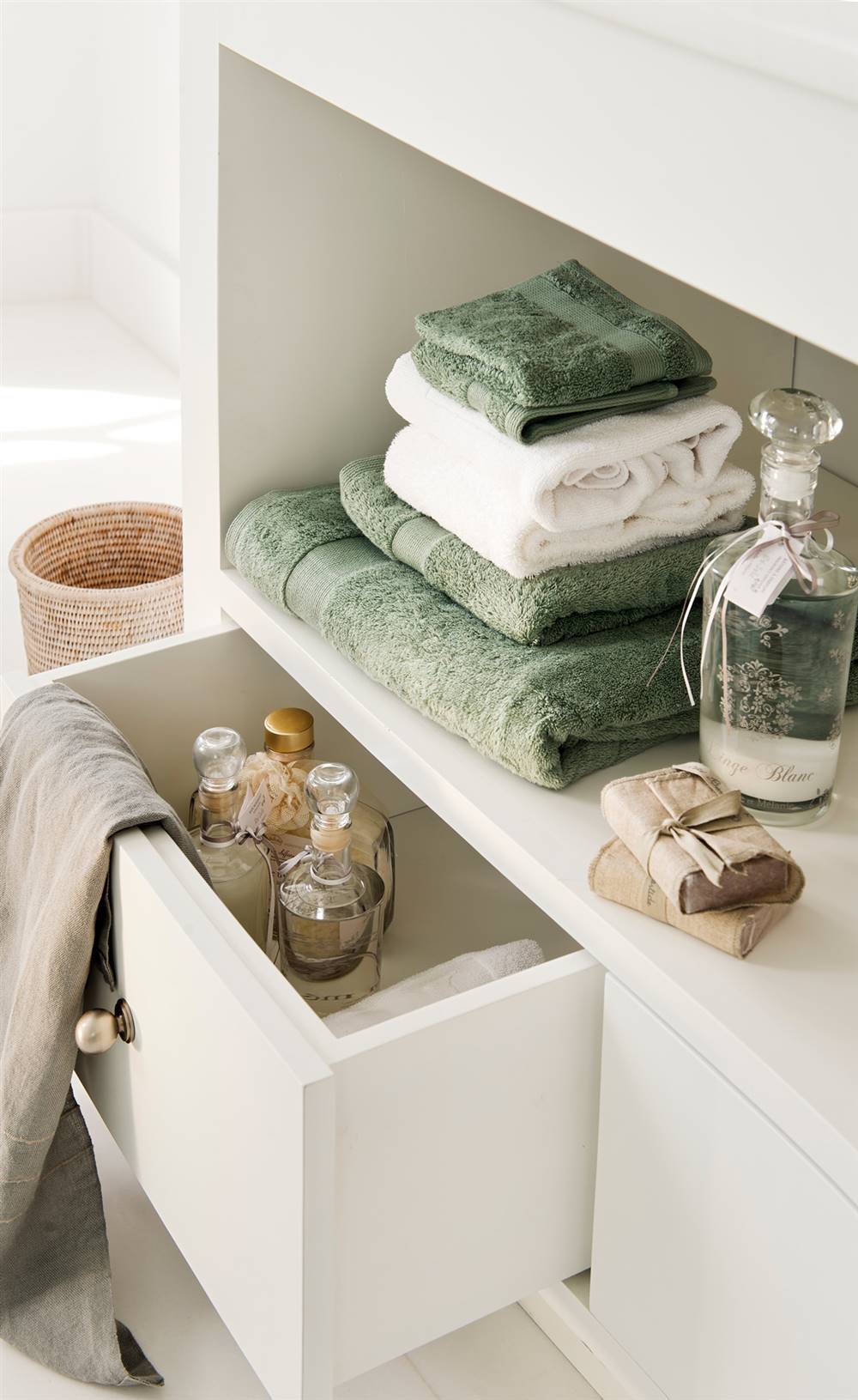 Inclinarse Hacia abajo pausa Cómo elegir las toallas de baño (y cuidarlas para que duren más)