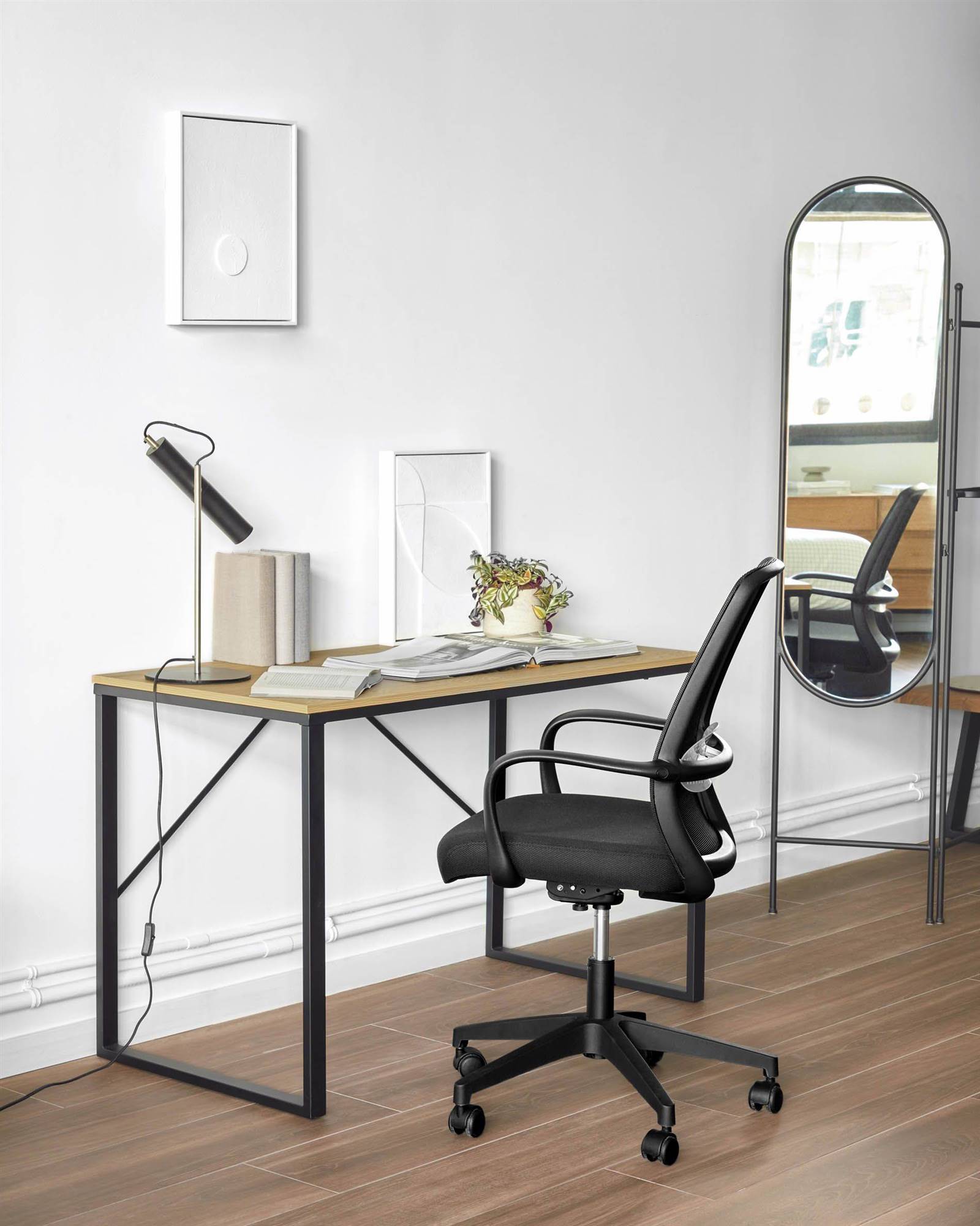 Silla de escritorio Melva en color negro de Kave Home