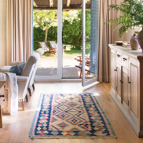 Cómo decorar con alfombras kilim: consejos prácticos, tendencias y shopping