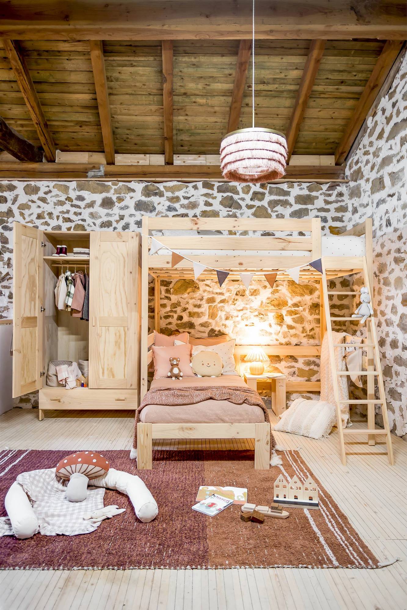 imponer Permanecer infinito Camas y literas de madera natural para dormitorios funcionales con estilo