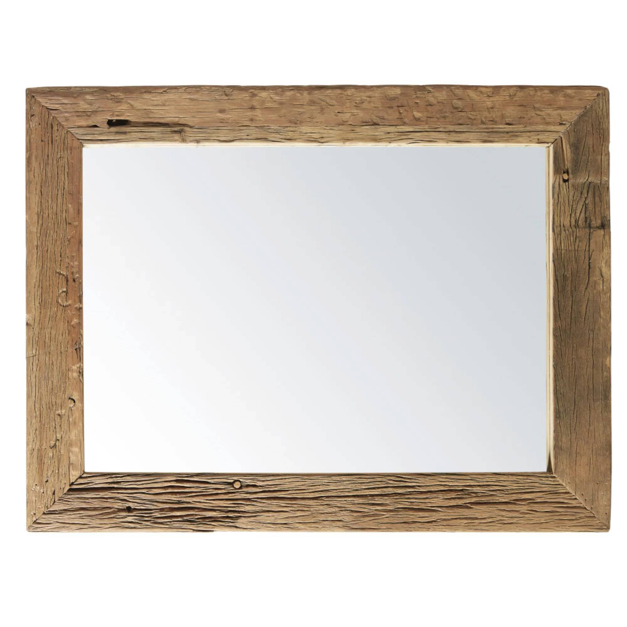 Espejo decorativo de madera reciclada de Maisons du Monde. 