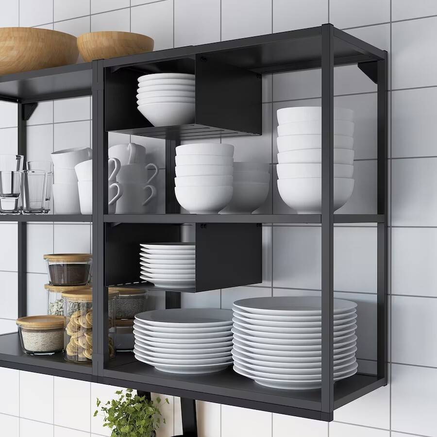 Ideas de IKEA para pisos pequeños 2022. Cocina pequeña con estante ENHET.