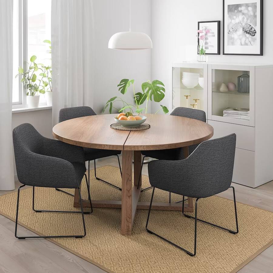 Comedor pequen~o mesa extensible MÖRBYLÅNGA de IKEA.