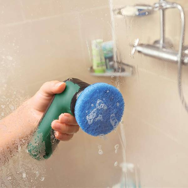 El cepillo eléctrico de Amazon que dejará tu baño como nuevo por menos de 50 euros