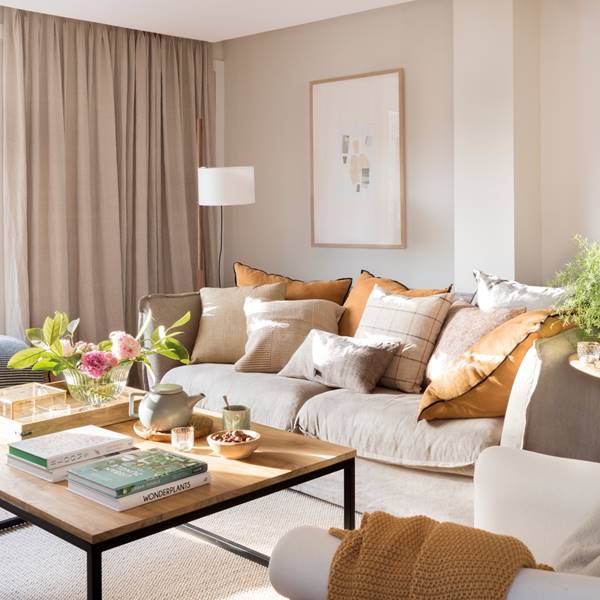 Guía práctica: cómo decorar el sofá del salón para que tenga un estilo 'El Mueble'
