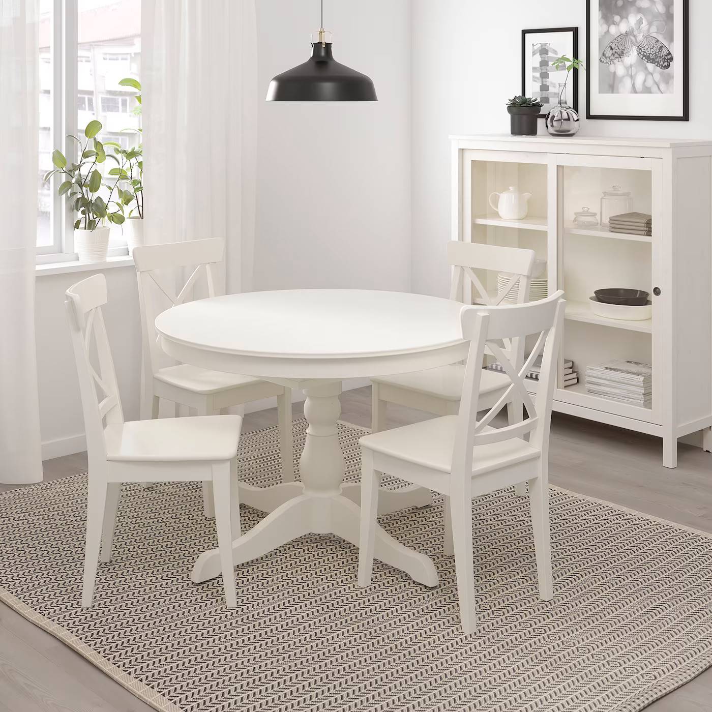 Mesa de comedor extensible redonda INGATORP de IKEA. 