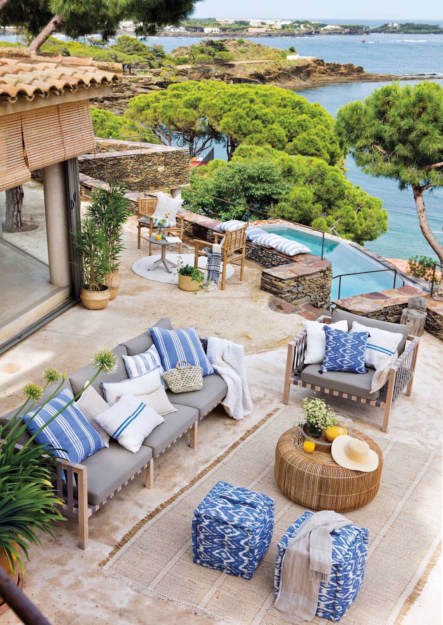 Cómo decorar una terraza de estilo mediterráneo. 