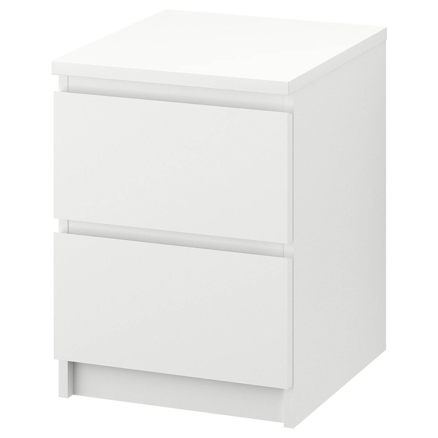 Ideas con muebles blancos de IKEA: cómoda MALM. 