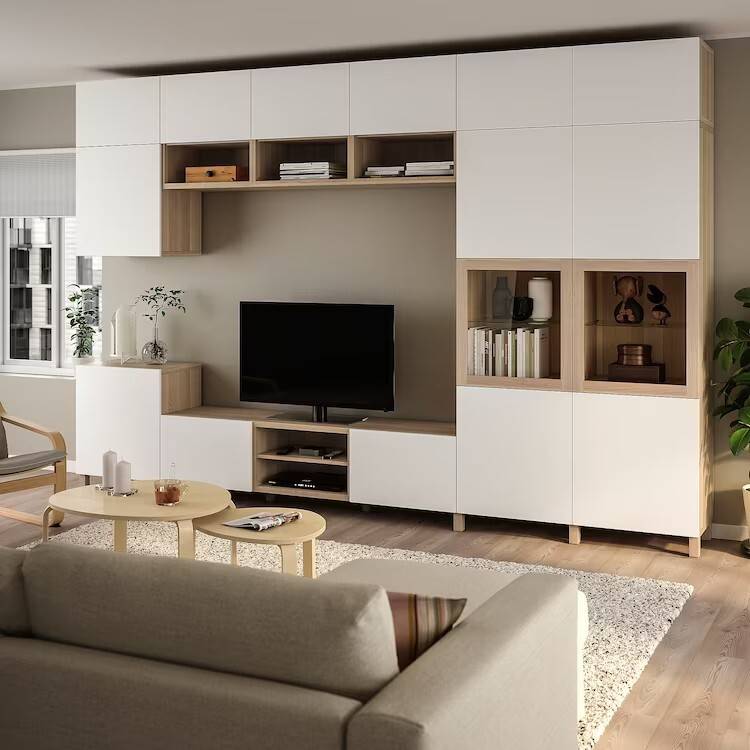 Muebles modernos de salón de IKEA: serie besta. 