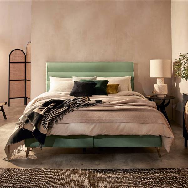 La cama verde Lana de Vispring para añadir estilo
