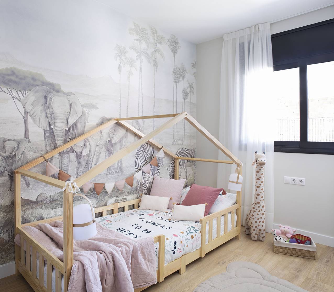 Dormitorio infantil de la casa en Mataró, proyecto del estudio de interiorismo Tinda's Project.