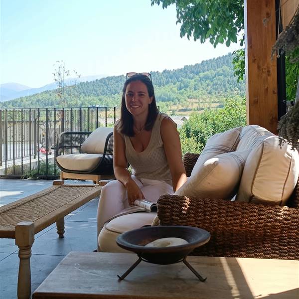 Casas de lectoras: la increíble casa rústica con piscina interior y grandes vistas a la montaña de Maria en la Cerdanya