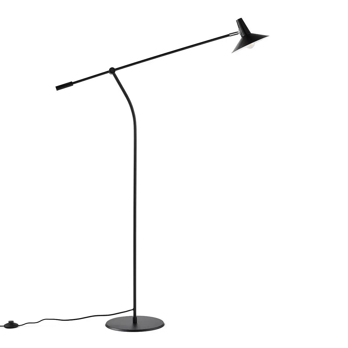 Lámpara de pie de metal negro con pantalla regulable de La Redoute.