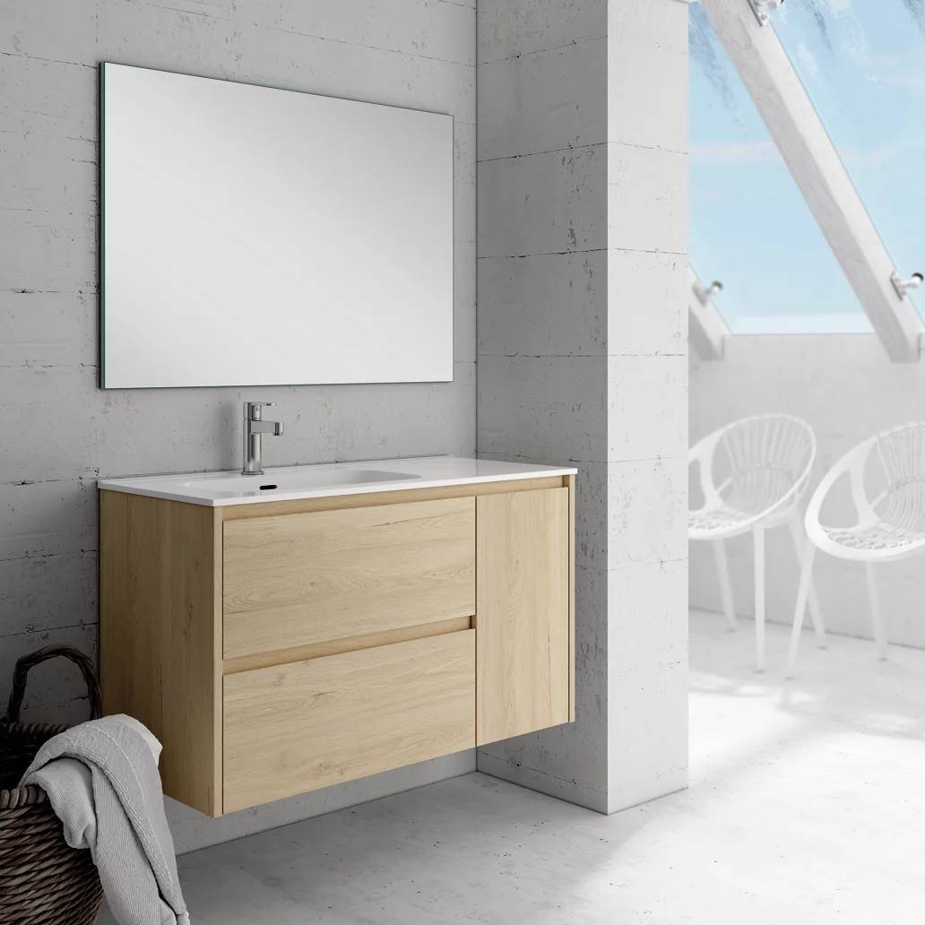 Mueble de baño de madera con lavabo de Leroy Merlin.