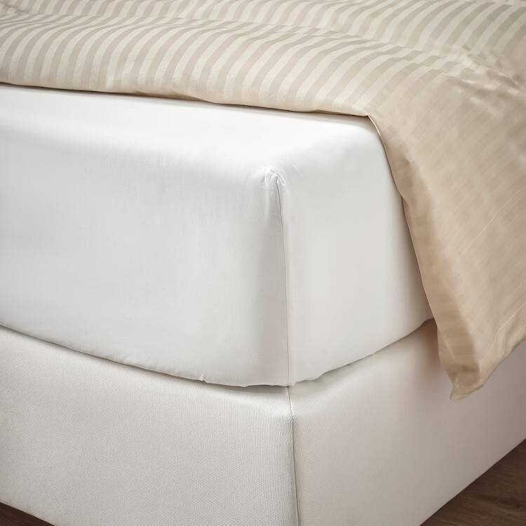 Una sábana bajera blanca RÖNNVECKMAL de IKEA.