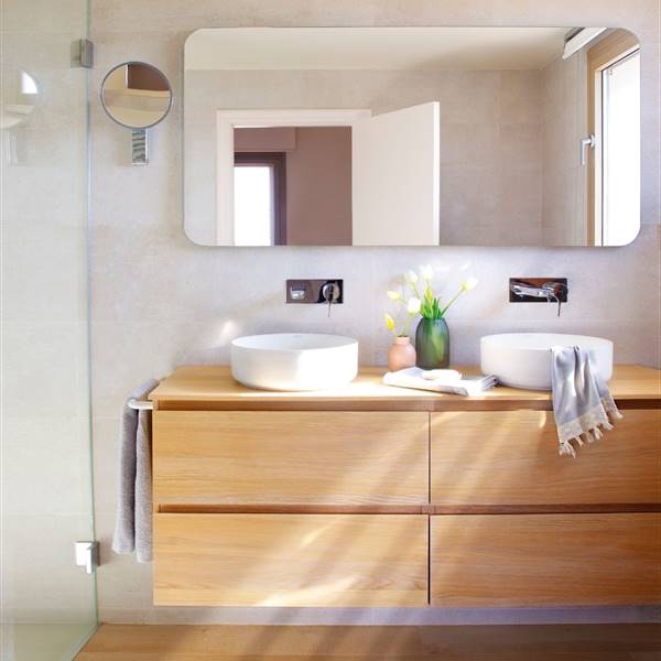 8 muebles de baño muy decorativos (uno de ellos con espejos y un vídeo lleno de ideas)