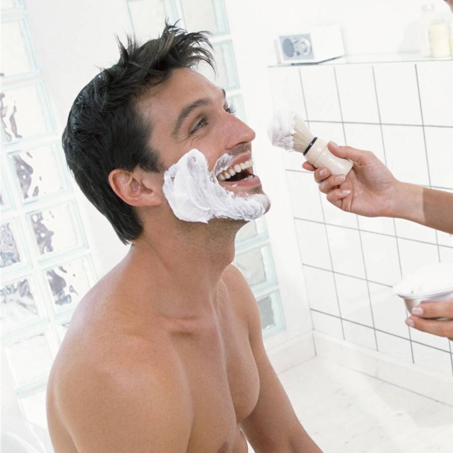 7 trucos de limpieza con espuma de afeitar que no conocías ¡y te