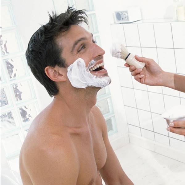 7 trucos de limpieza con espuma de afeitar que no conocías ¡y te sorprenderán!