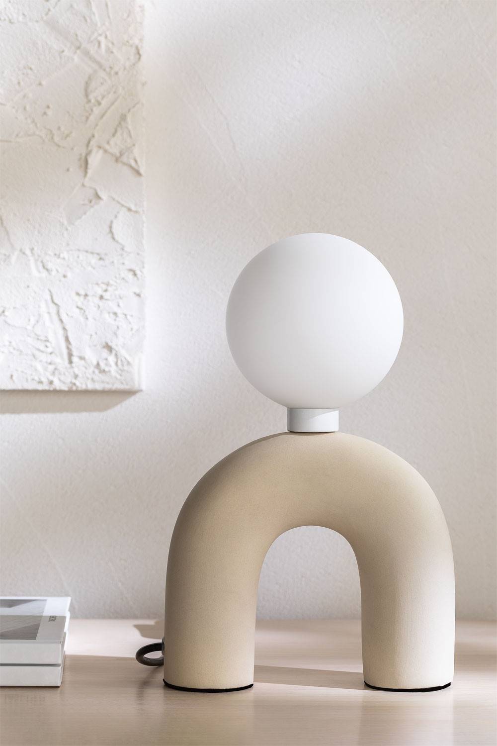 Lámpara de mesa en cerámica modelo Galva de Sklum.
