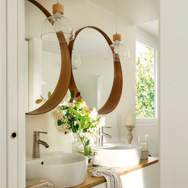 Aporta luz y estilo a tu casa con esta selección de espejos de IKEA