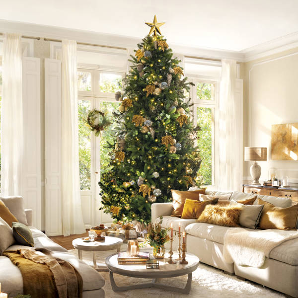 Árboles de Navidad decorados para este 2022/2023: todas las tendencias y las mejores ideas (con shopping)
