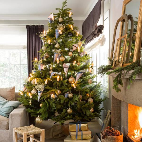 23 árboles de Navidad originales que te van a encantar (y los puedes comprar)